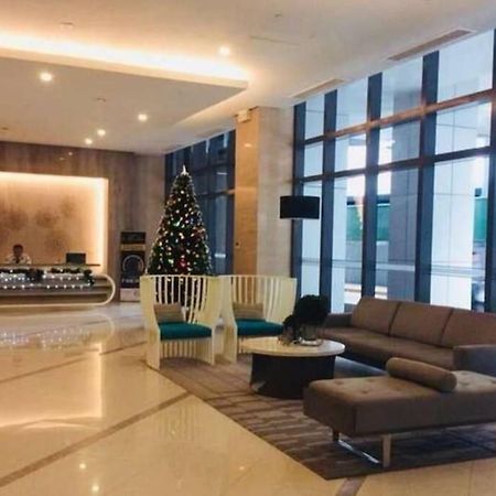 One Eastwood Avenue Tower 2 Apartment Manila Ngoại thất bức ảnh